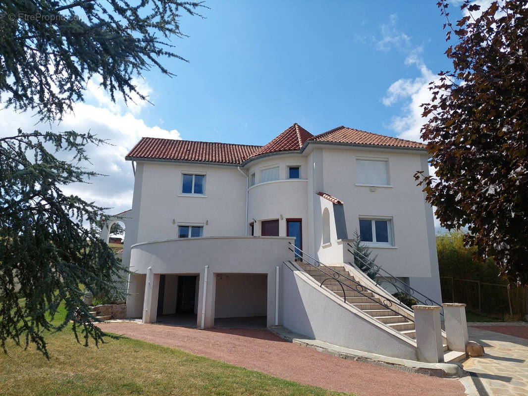 Maison à MONTBRISON