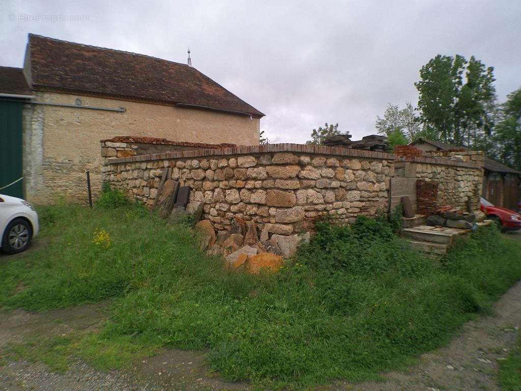 Autre à SAINT-GERMAIN-DES-FOSSES