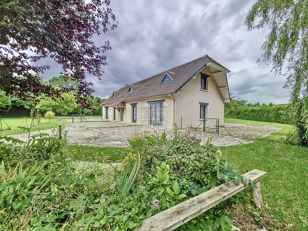 Maison à BEAUMONT-LE-ROGER