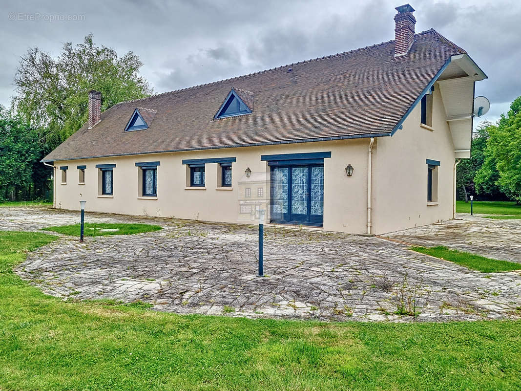 Maison à BEAUMONT-LE-ROGER