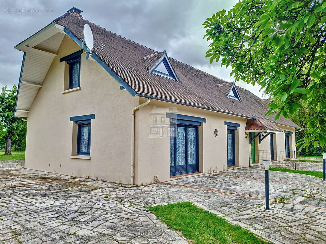 Maison à BEAUMONT-LE-ROGER