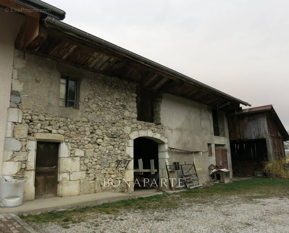 Maison à QUINTAL