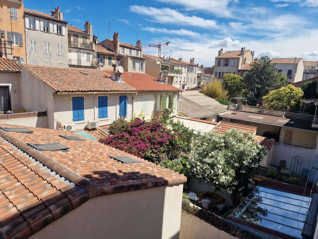 Appartement à MARSEILLE-5E