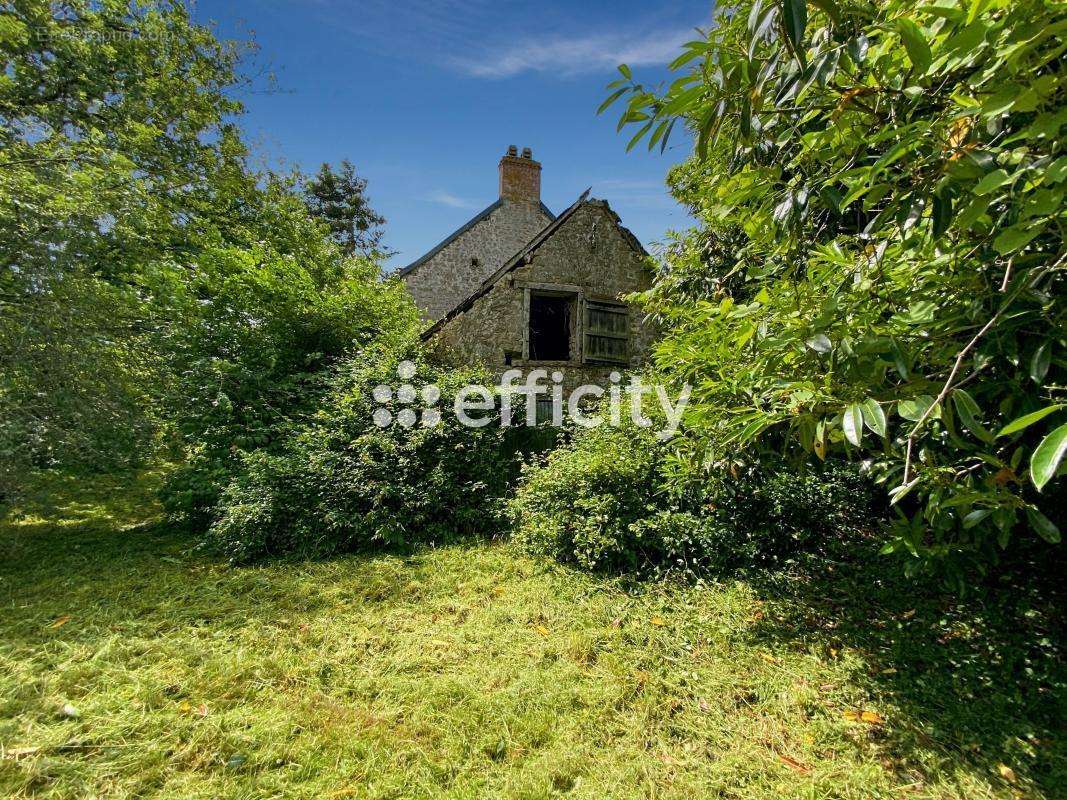 Maison à COMMER