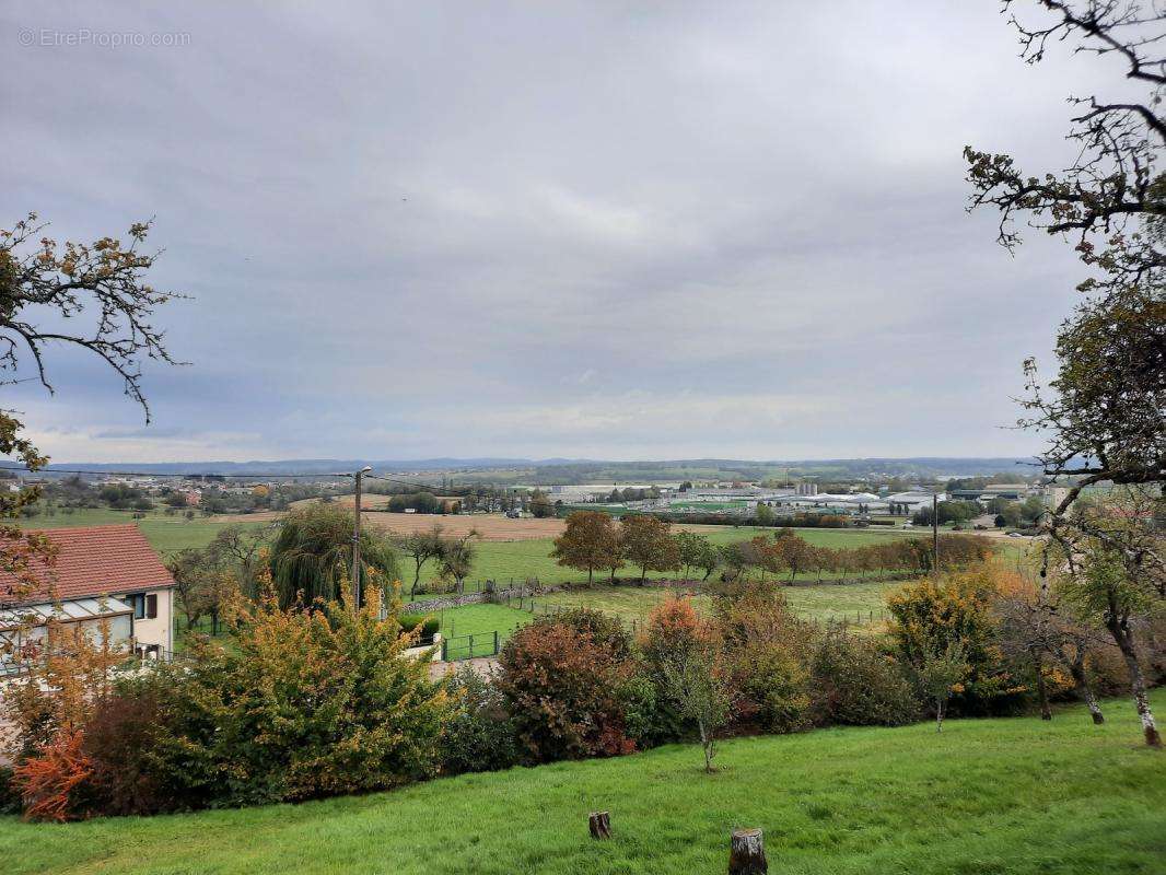 Terrain à LANGRES