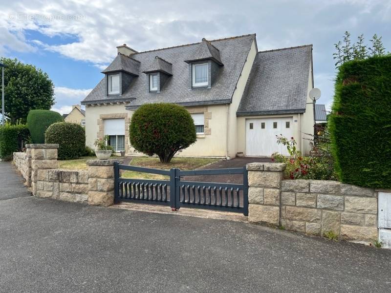 Maison à TREGUEUX