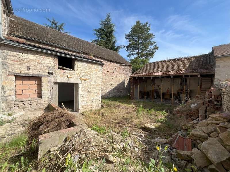 Maison à MERCUREY