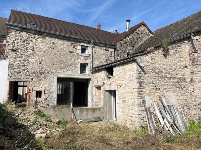 Maison à MERCUREY