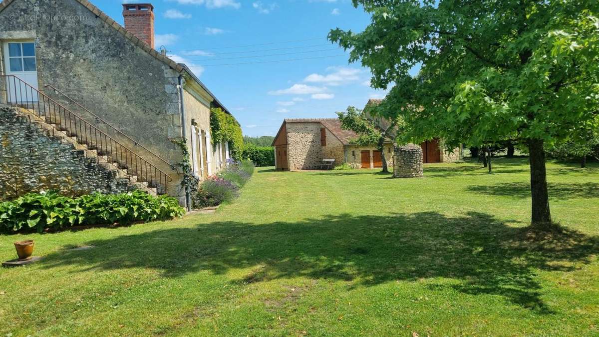 Maison à BAZOUGES-SUR-LE-LOIR