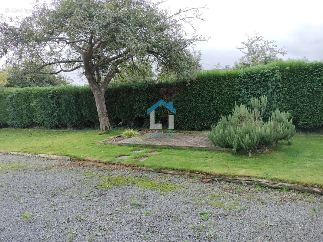 Maison à VILLEDIEU-LES-POELES