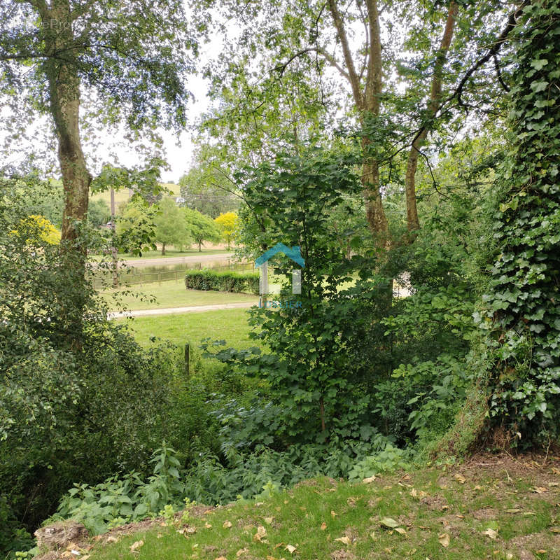 Maison à TESSY-SUR-VIRE