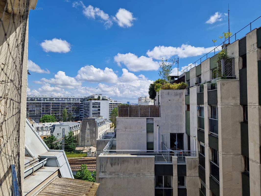 Appartement à PARIS-14E