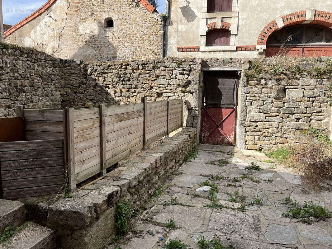 Maison à NOLAY