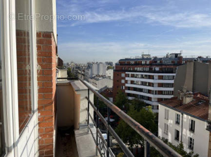 Appartement à PARIS-17E