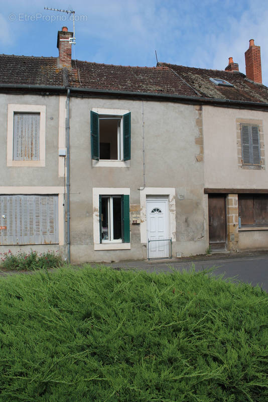 Maison à VIEURE