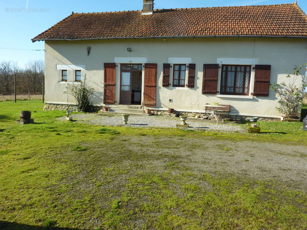 Maison à BETHINES