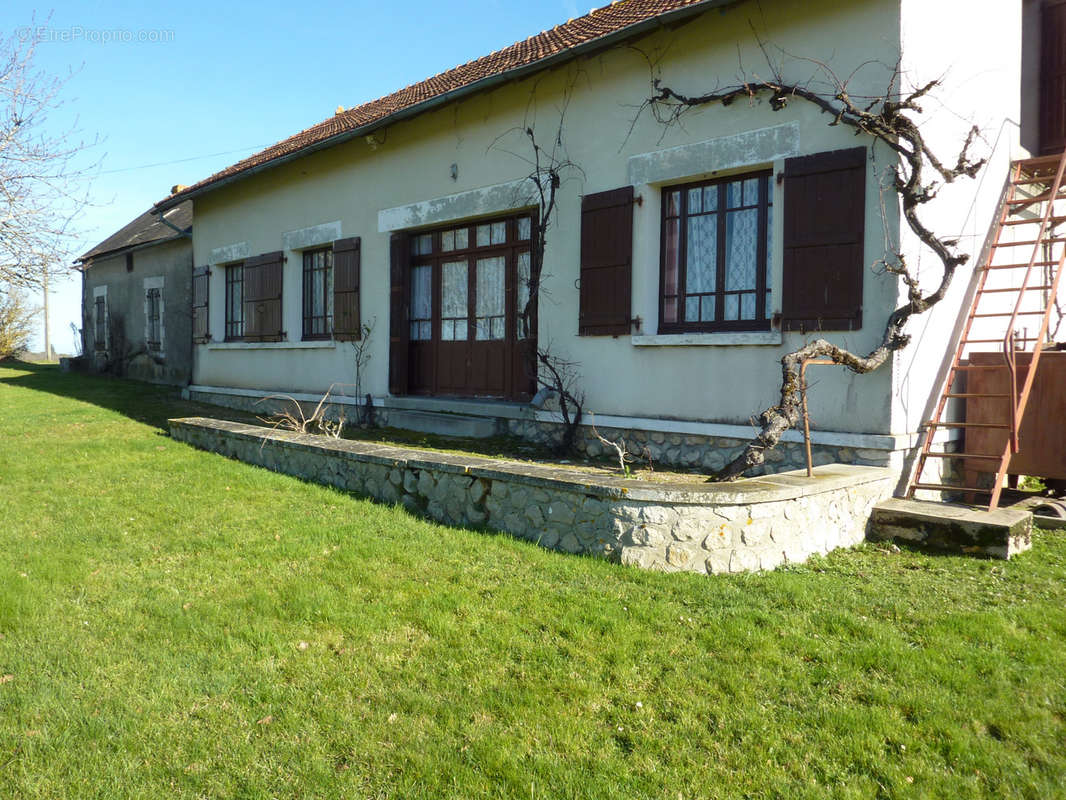 Maison à BETHINES