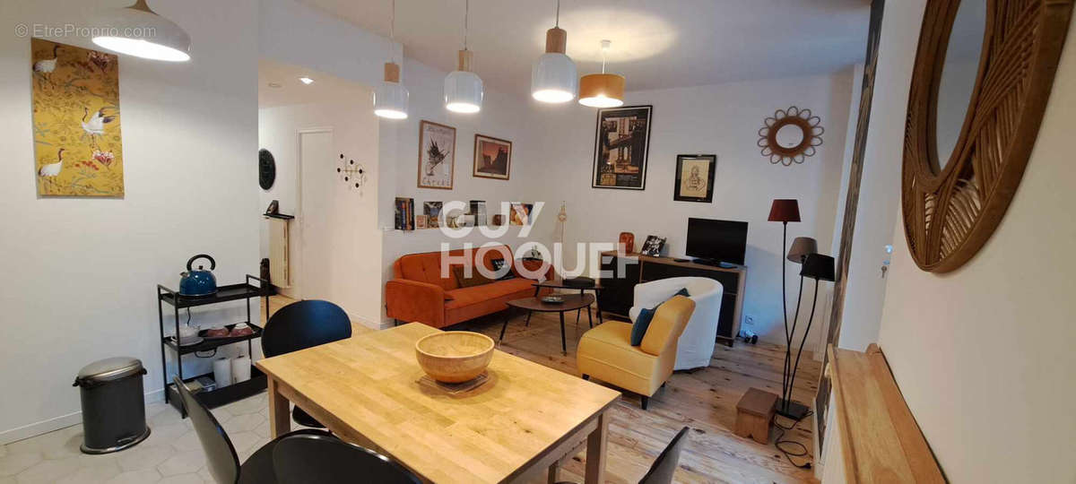 Appartement à MARSEILLE-4E