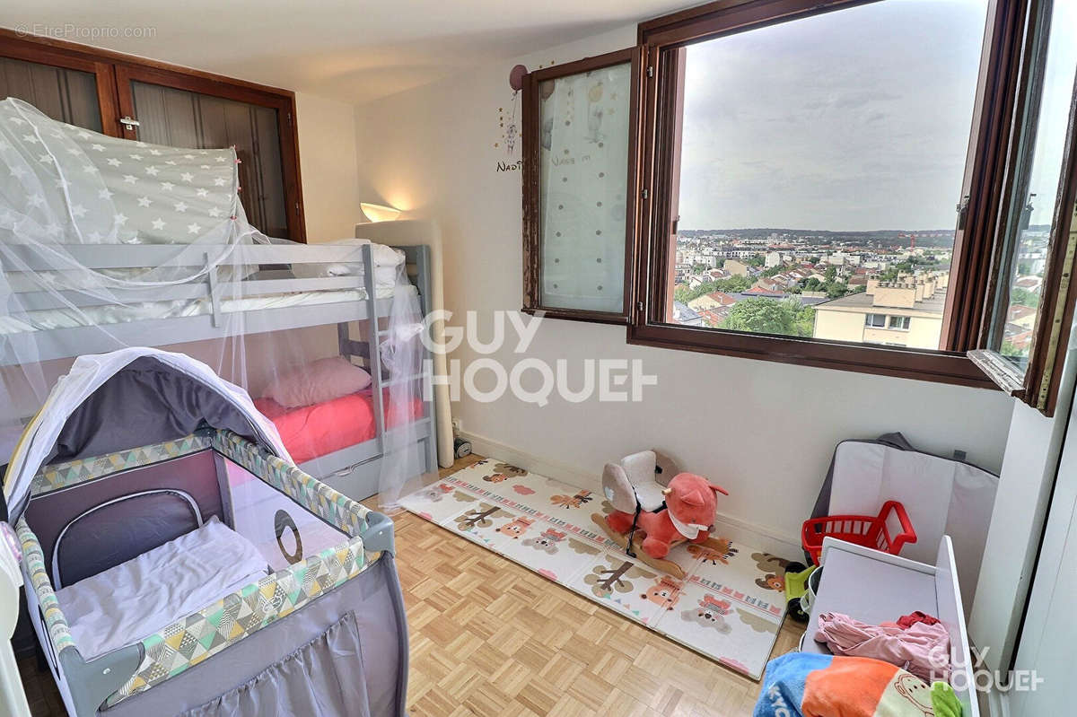 Appartement à NANTERRE