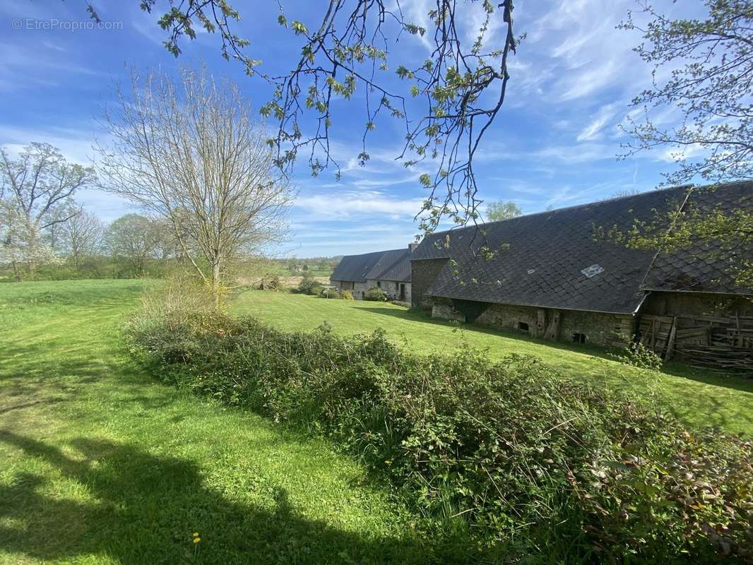 Maison à BARENTON