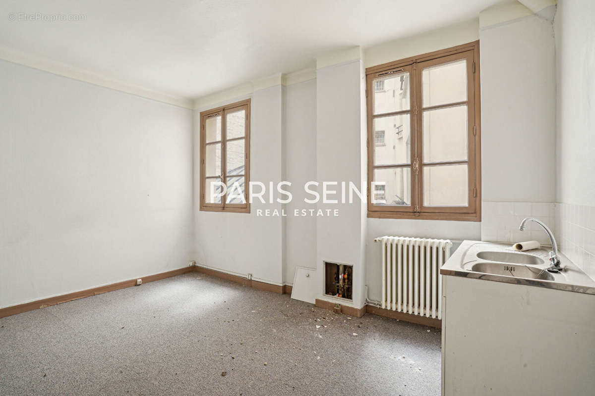 Appartement à PARIS-9E