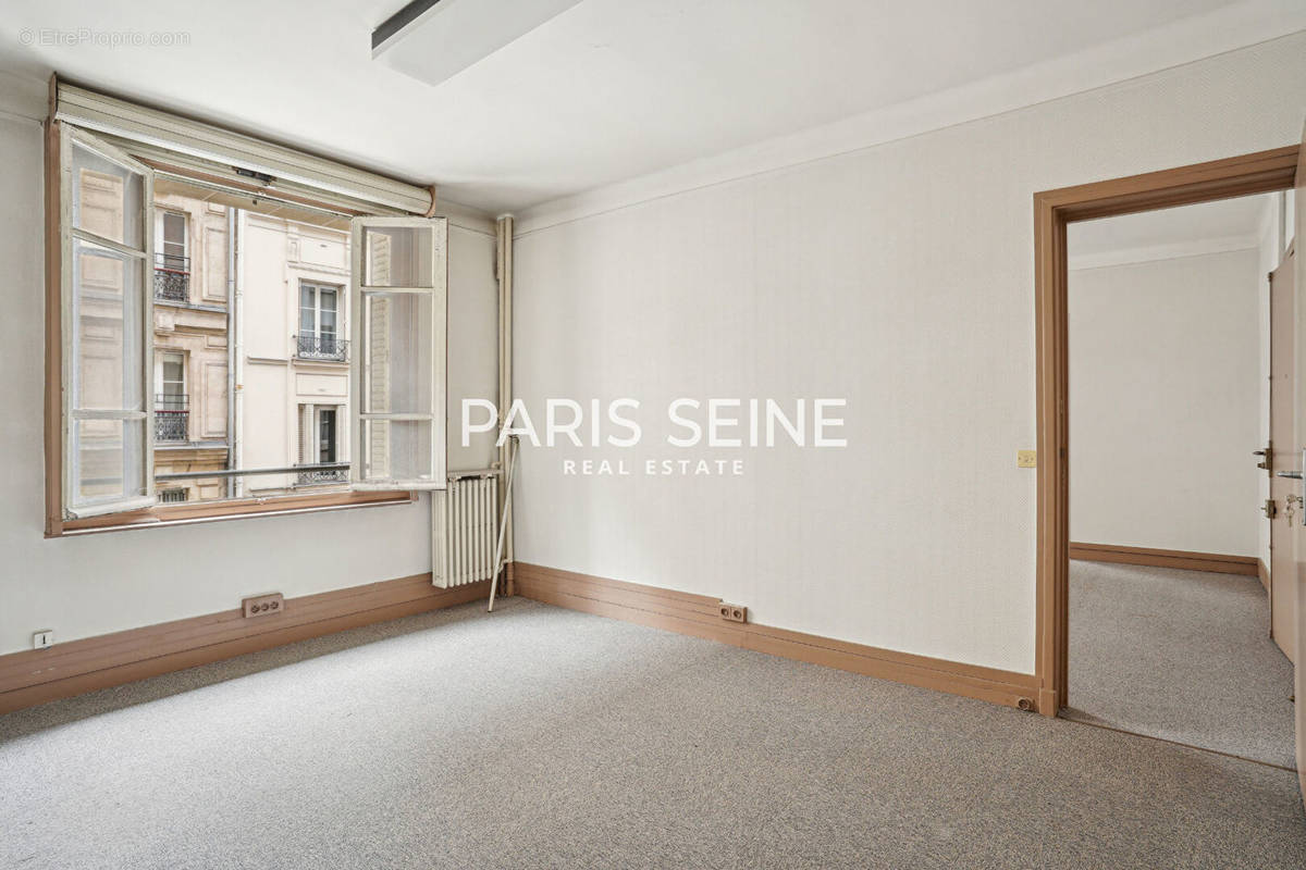 Appartement à PARIS-9E