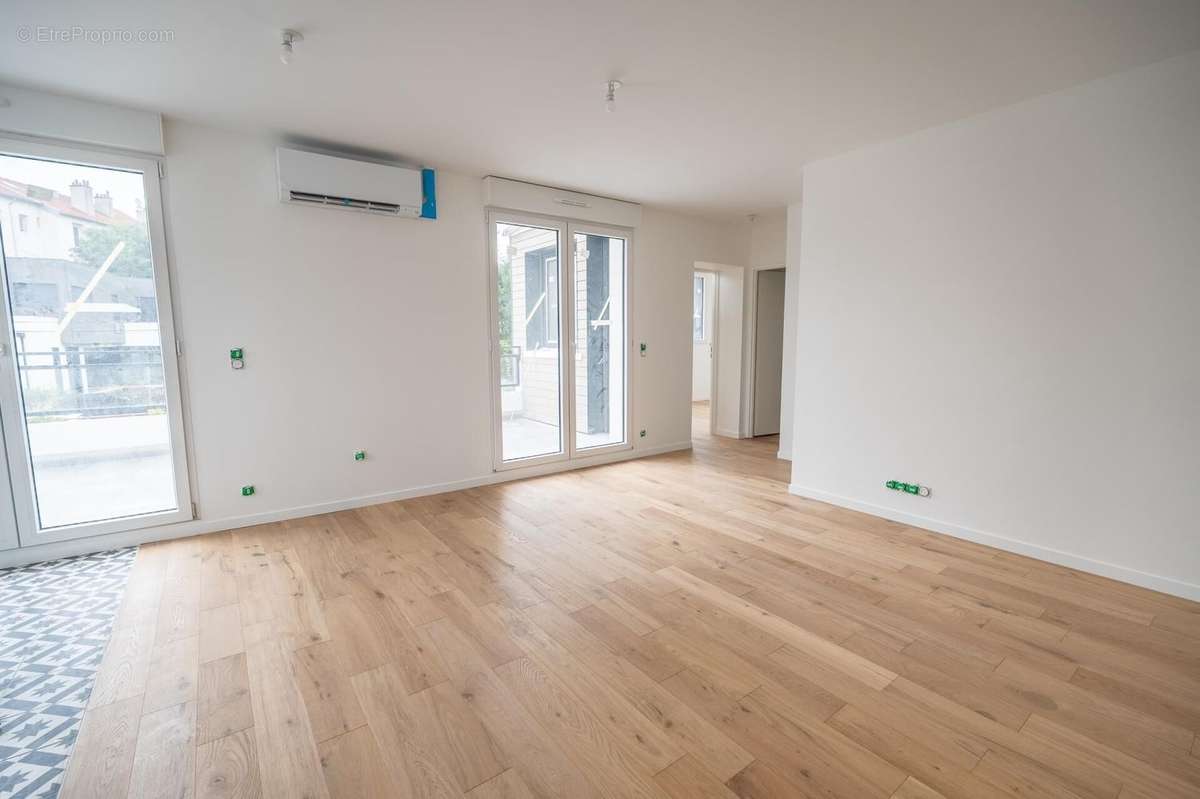 Photo 3 - Appartement à LE PERREUX-SUR-MARNE