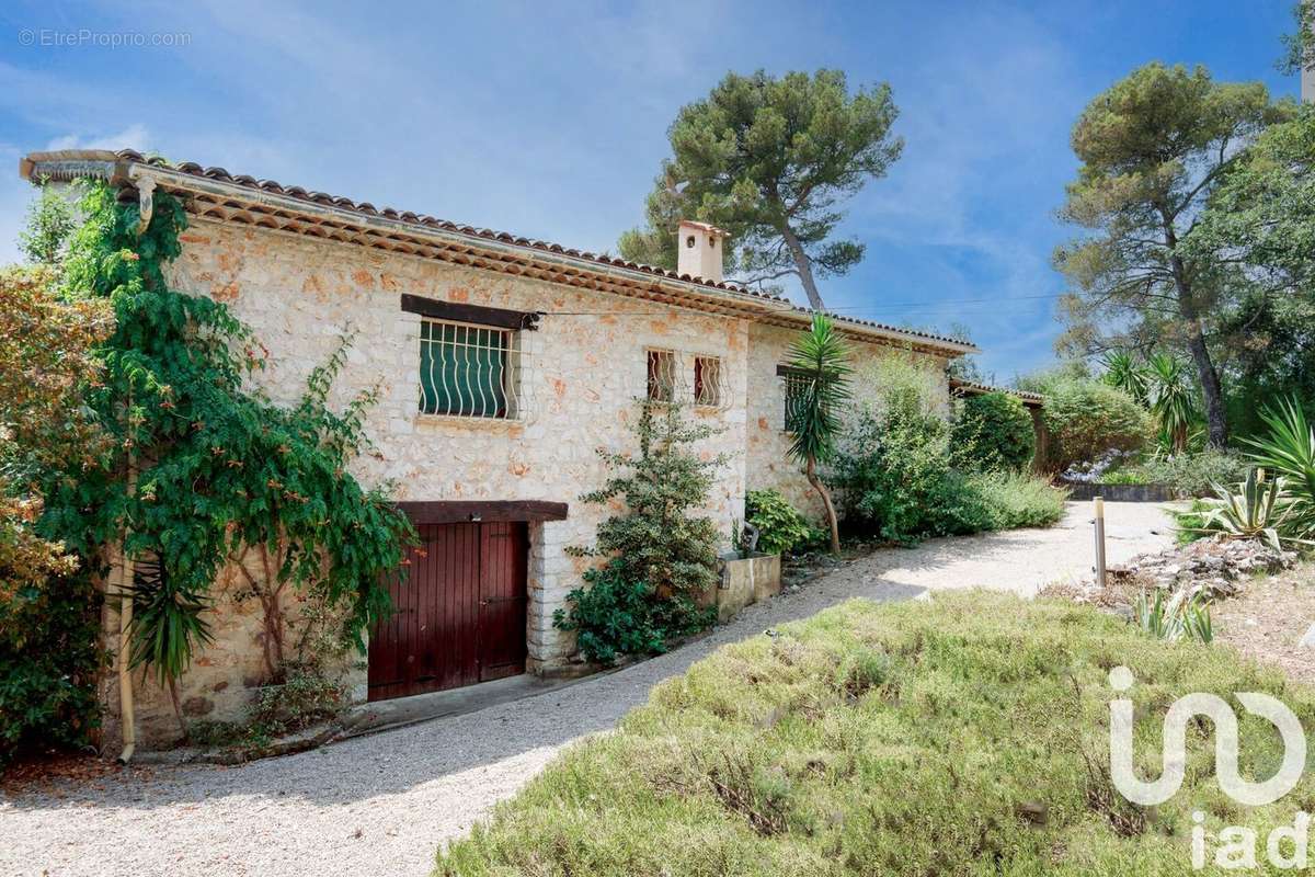 Photo 4 - Maison à TOURRETTES-SUR-LOUP