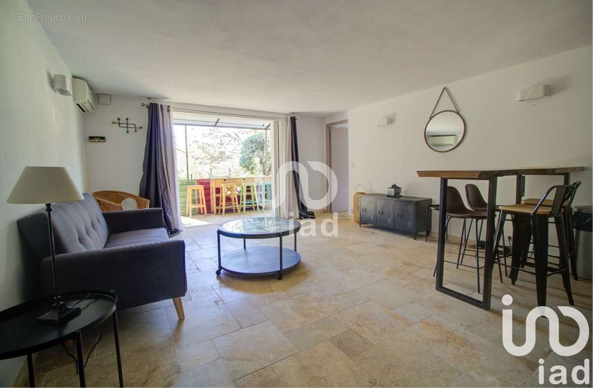 Photo 5 - Appartement à ROQUEBRUNE-SUR-ARGENS