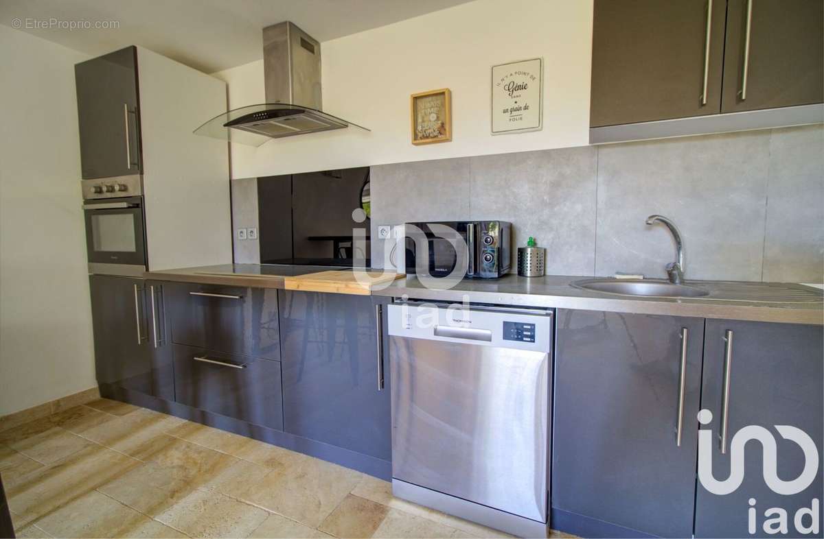 Photo 6 - Appartement à ROQUEBRUNE-SUR-ARGENS