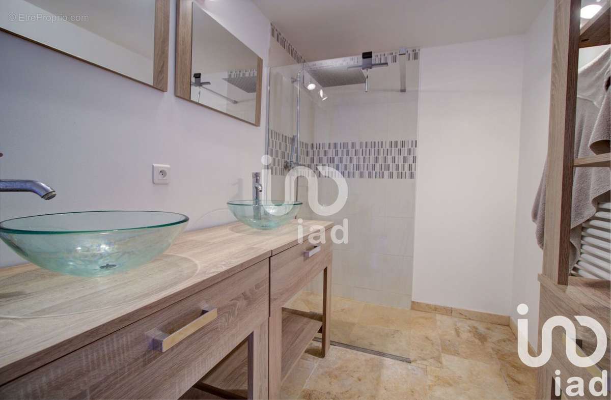 Photo 7 - Appartement à ROQUEBRUNE-SUR-ARGENS