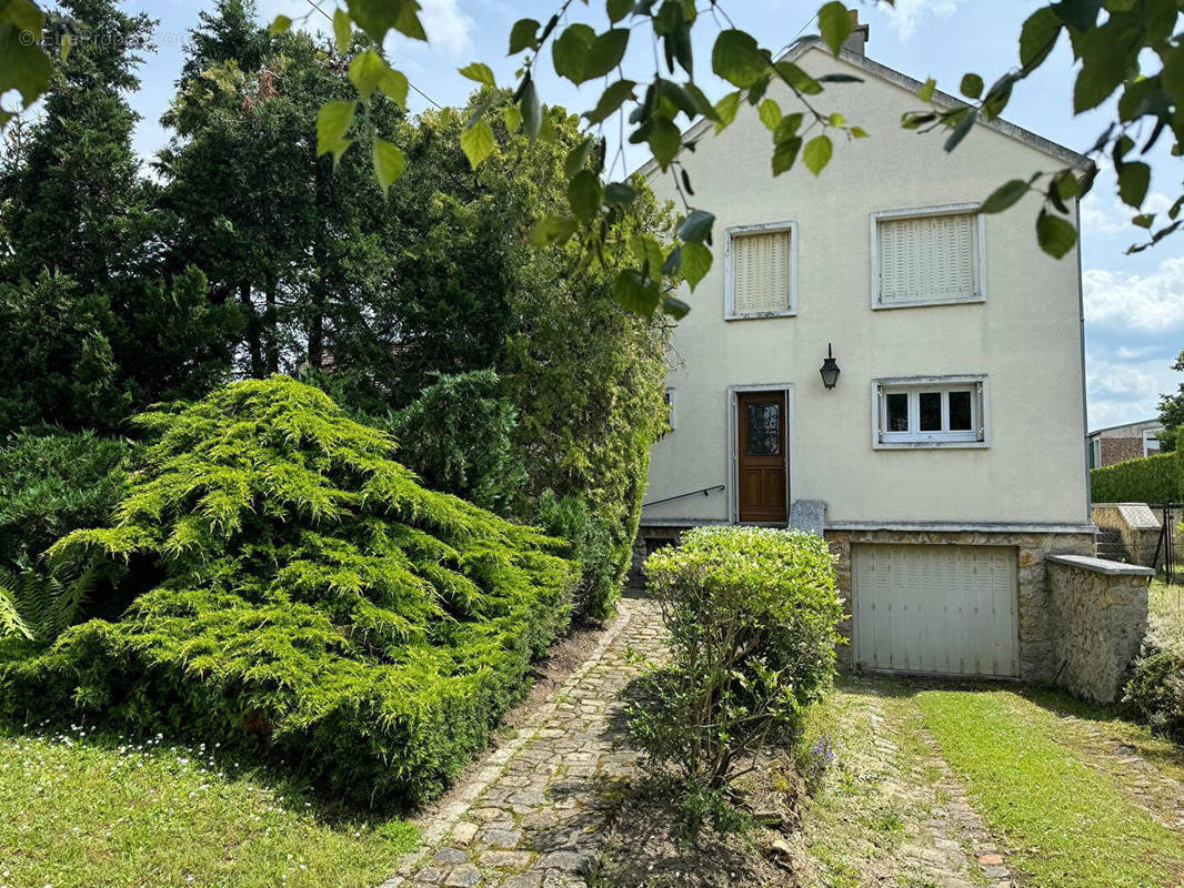 Maison à COMPIEGNE