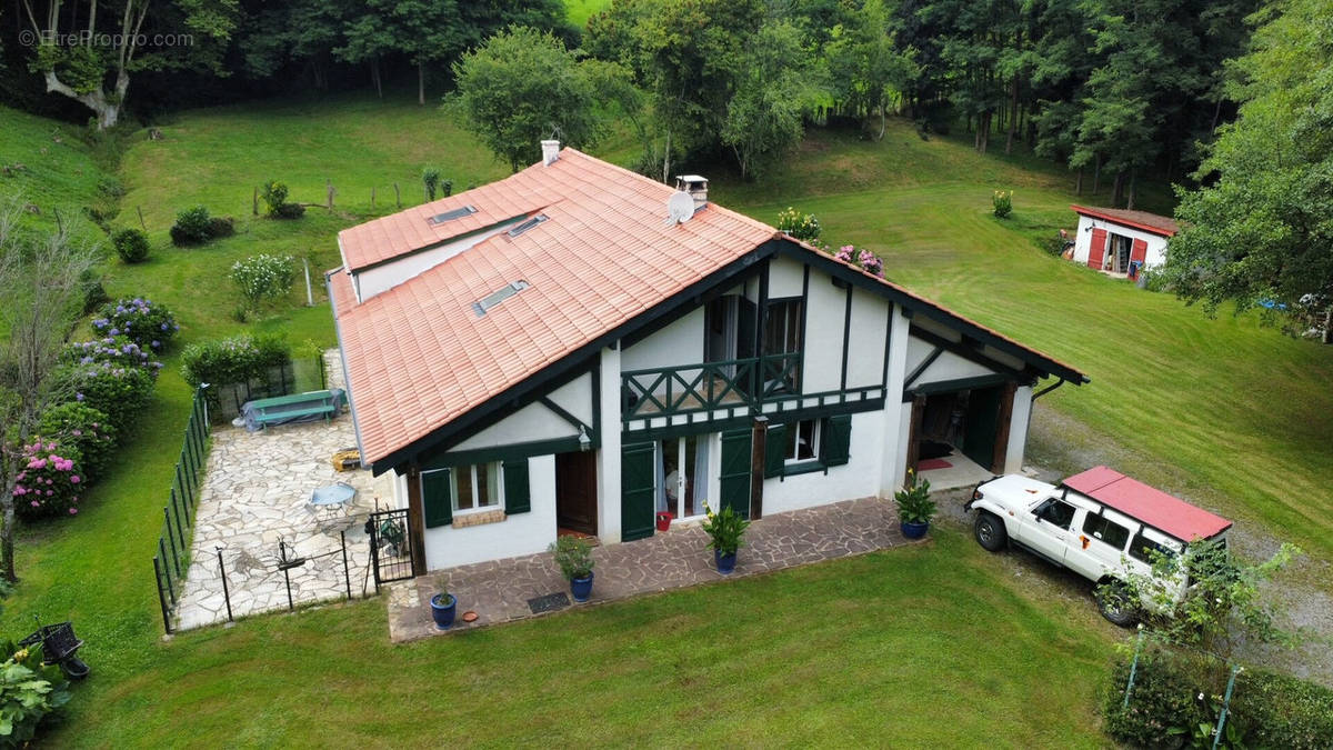 Maison à SAINT-PEE-SUR-NIVELLE