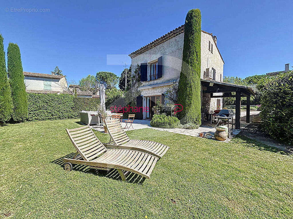 Maison à MOUGINS