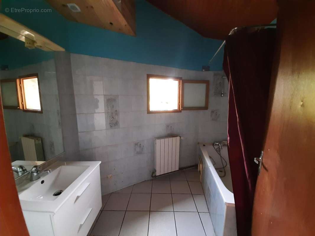   - Appartement à SOUAL