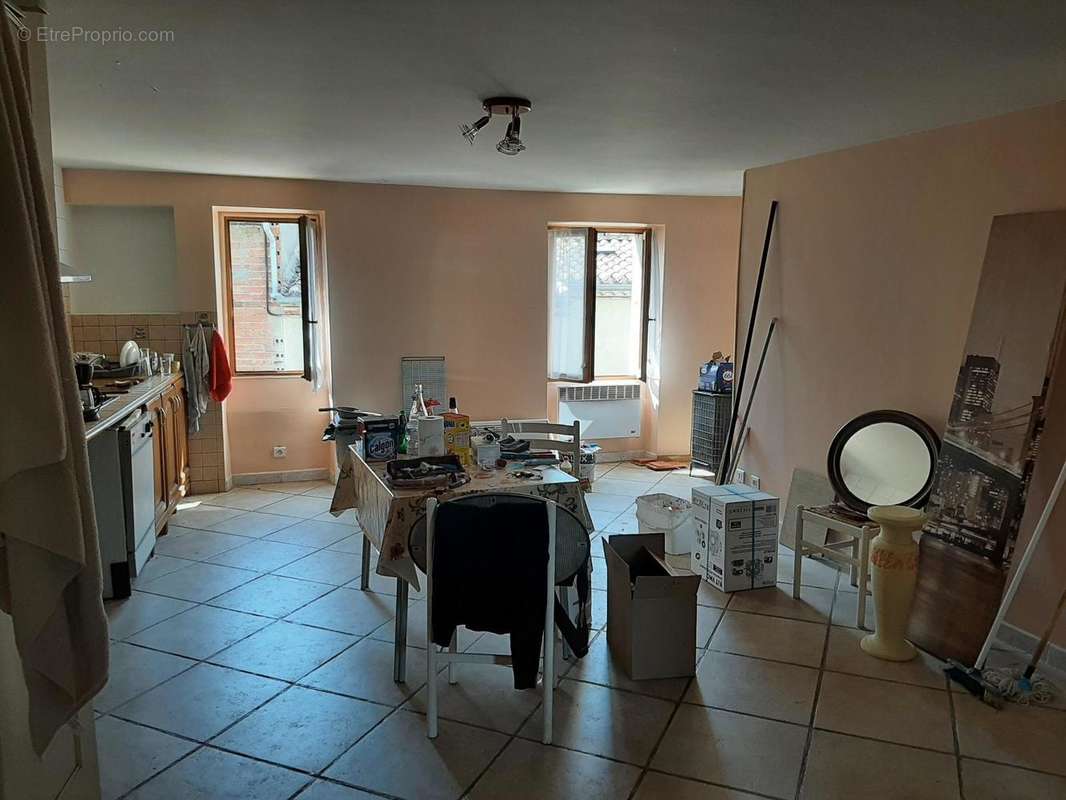   - Appartement à SOUAL