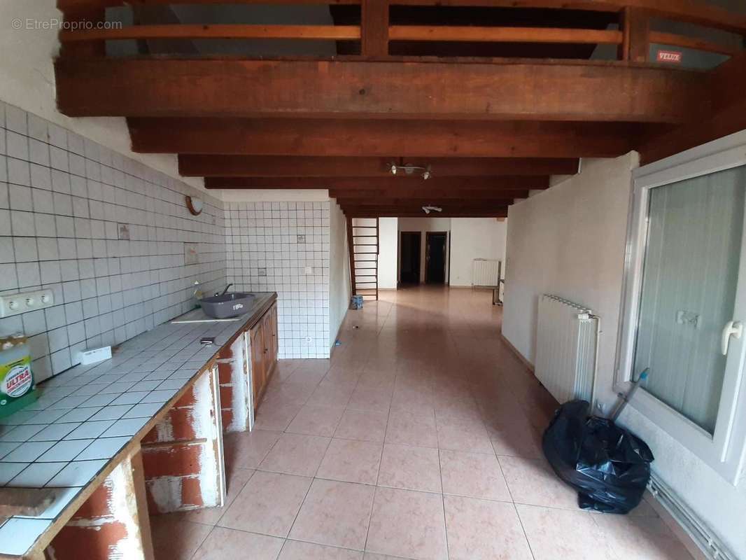   - Appartement à SOUAL