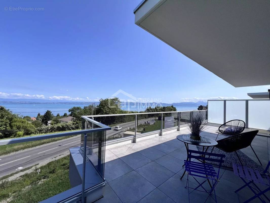 Appartement à EVIAN-LES-BAINS