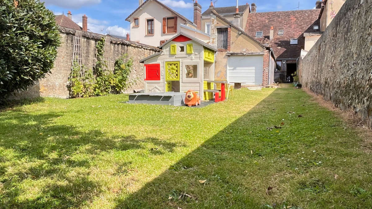 Maison à NOGENT-LE-ROTROU