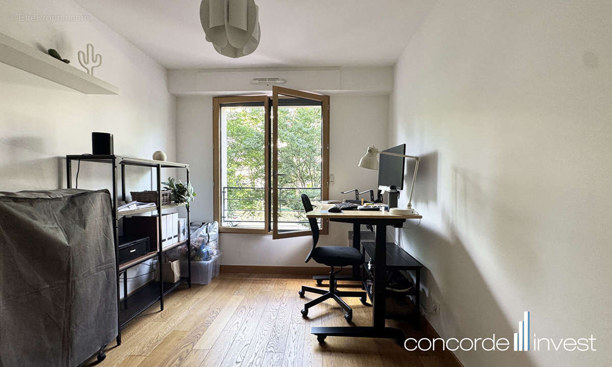 Appartement à NEUILLY-SUR-SEINE