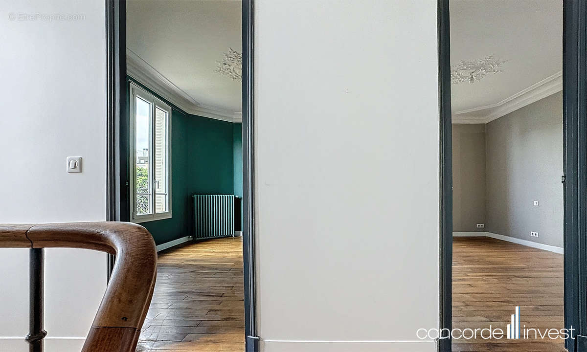 Maison a louer bois-colombes - 8 pièce(s) - 221 m2 - Surfyn