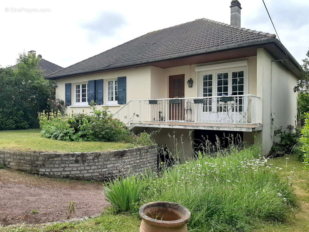 Maison à BEAUVAIS