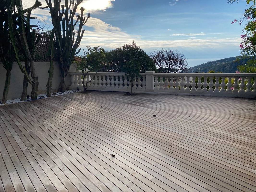 Appartement à VILLEFRANCHE-SUR-MER