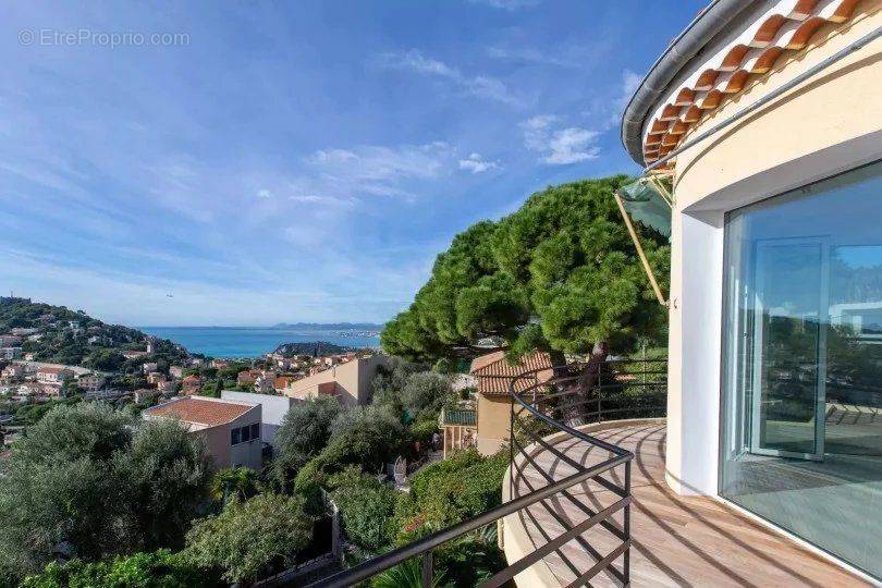 Appartement à VILLEFRANCHE-SUR-MER