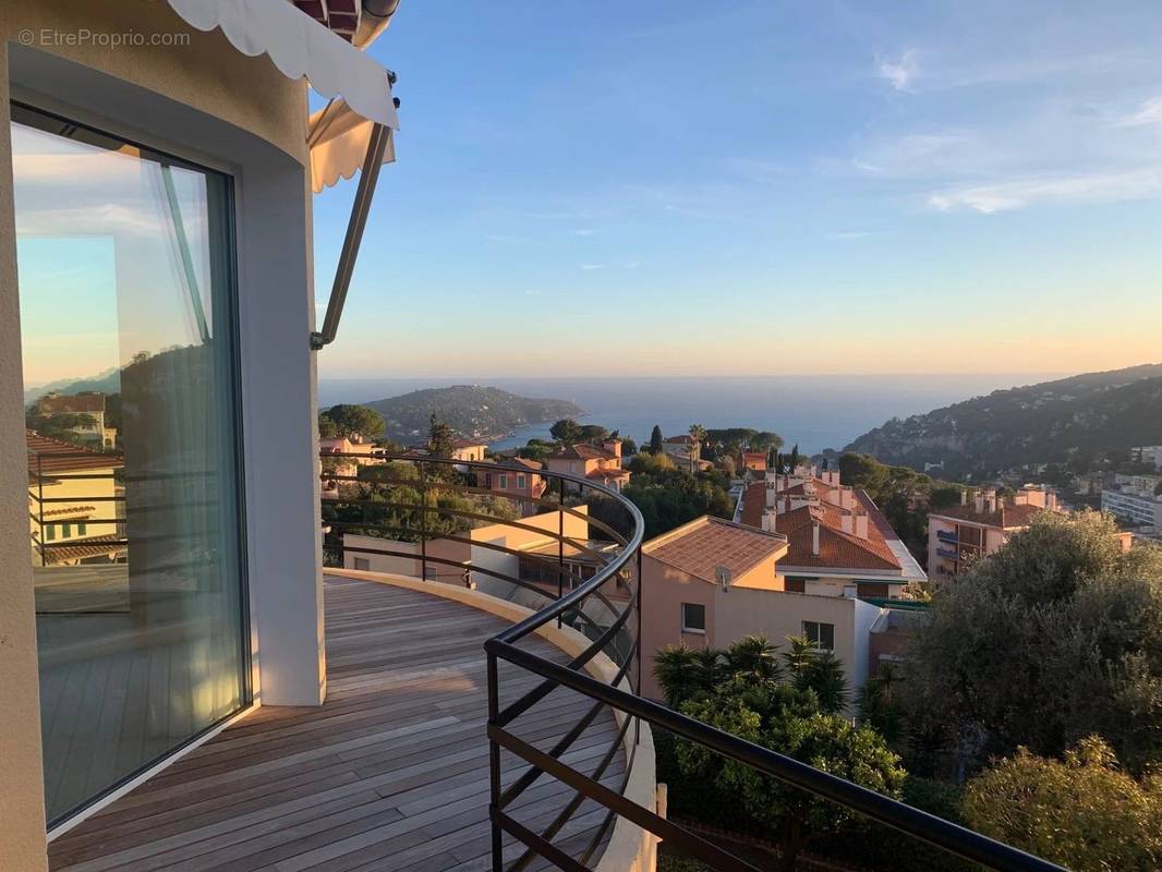 Appartement à VILLEFRANCHE-SUR-MER