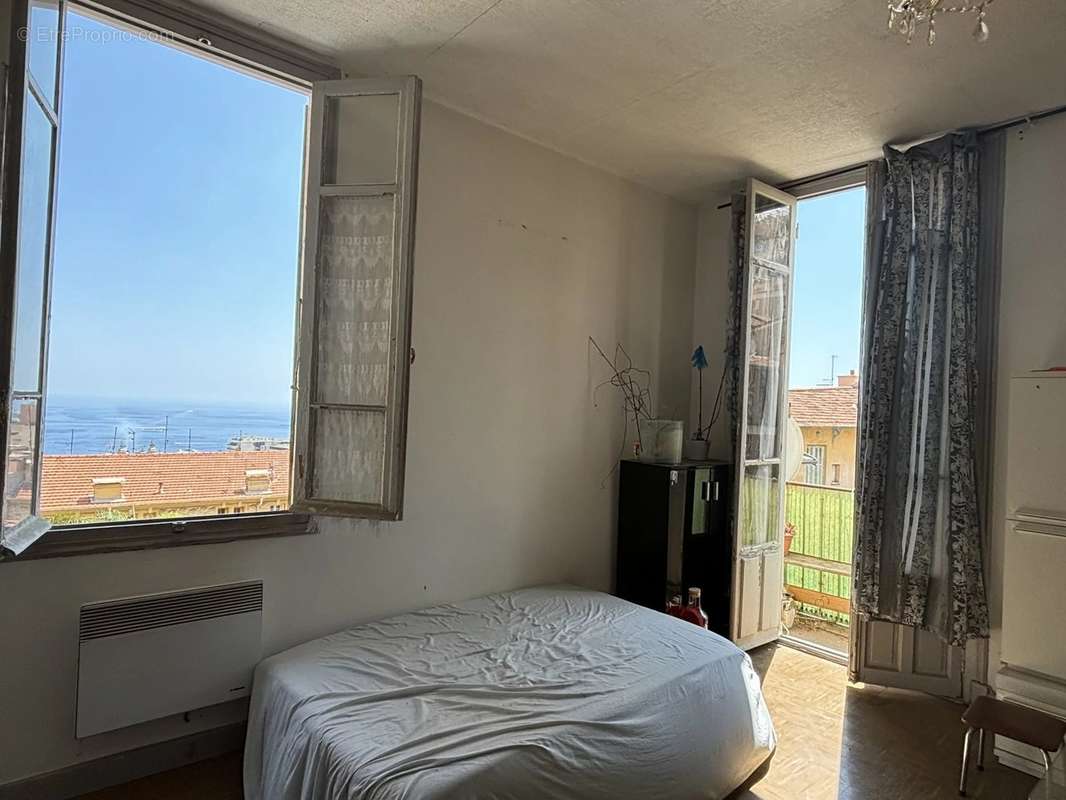 Appartement à BEAUSOLEIL