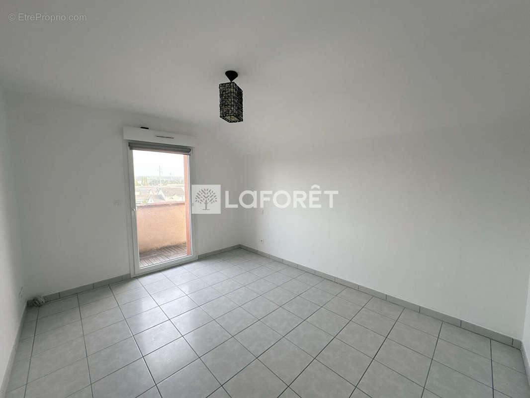 Appartement à AMNEVILLE