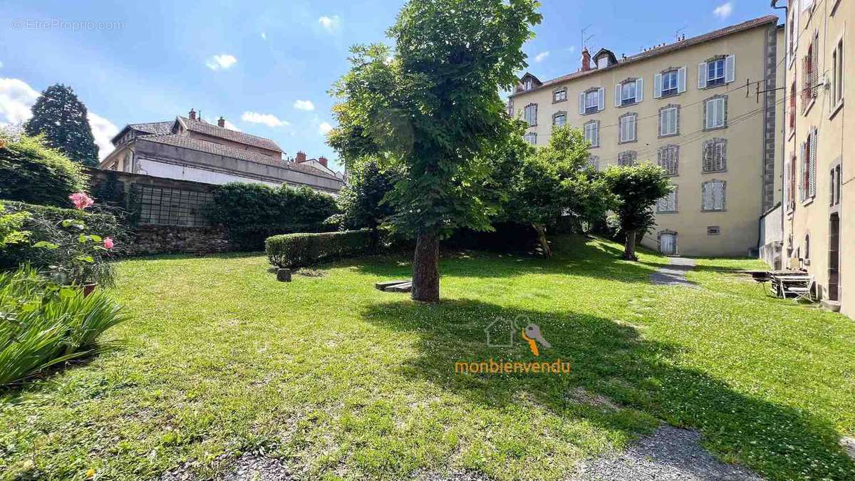 Appartement à AURILLAC