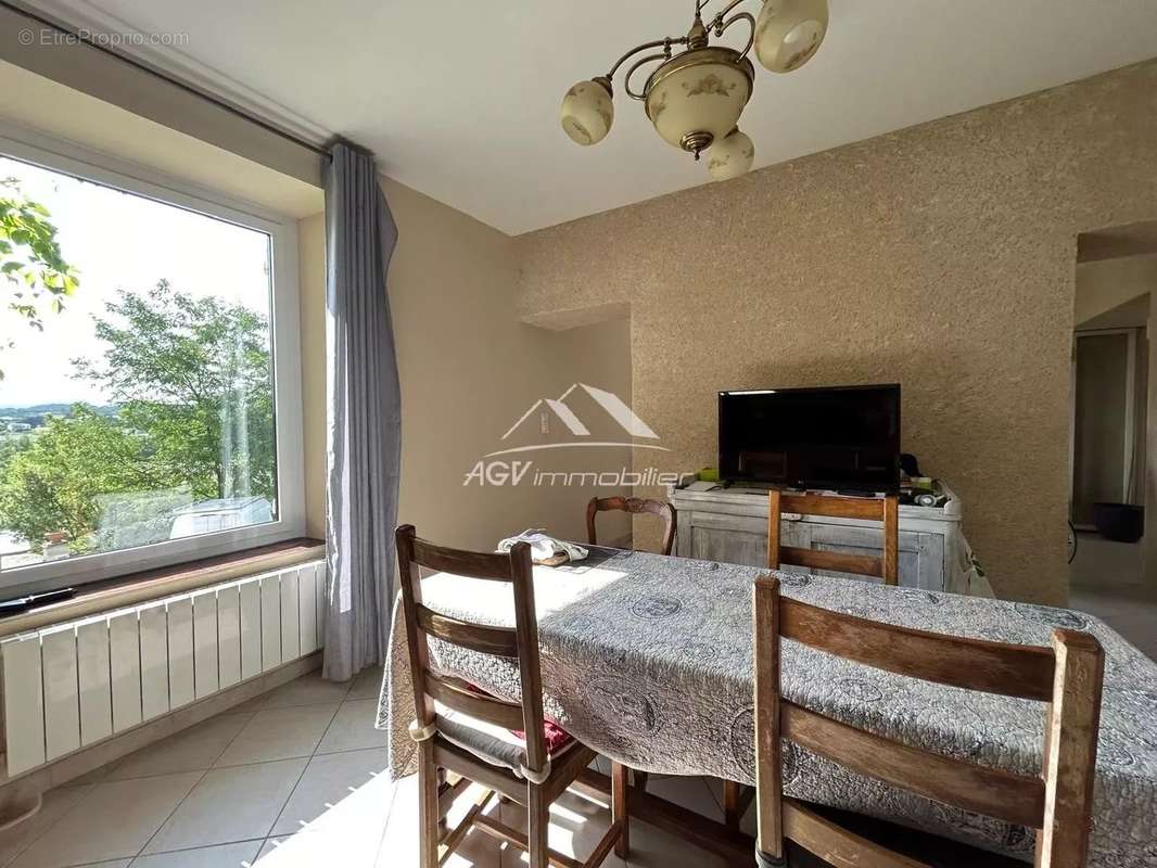 Appartement à ROUSSON