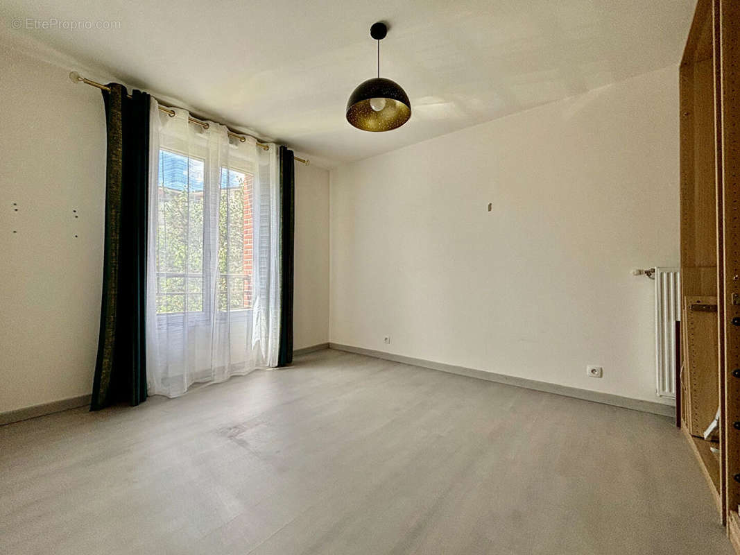 Appartement à CORBEIL-ESSONNES